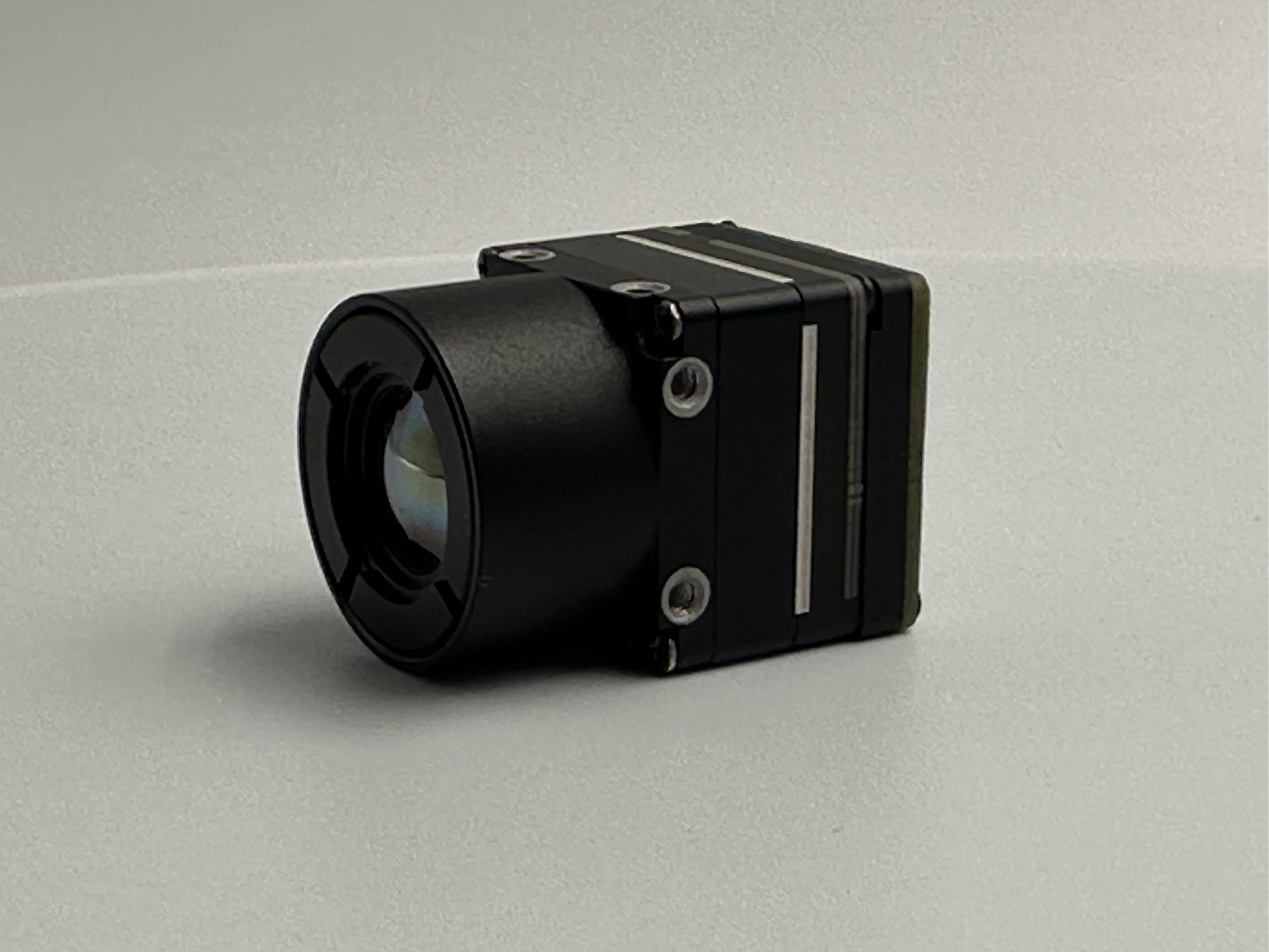 HW2系列观测型非制冷红外模组